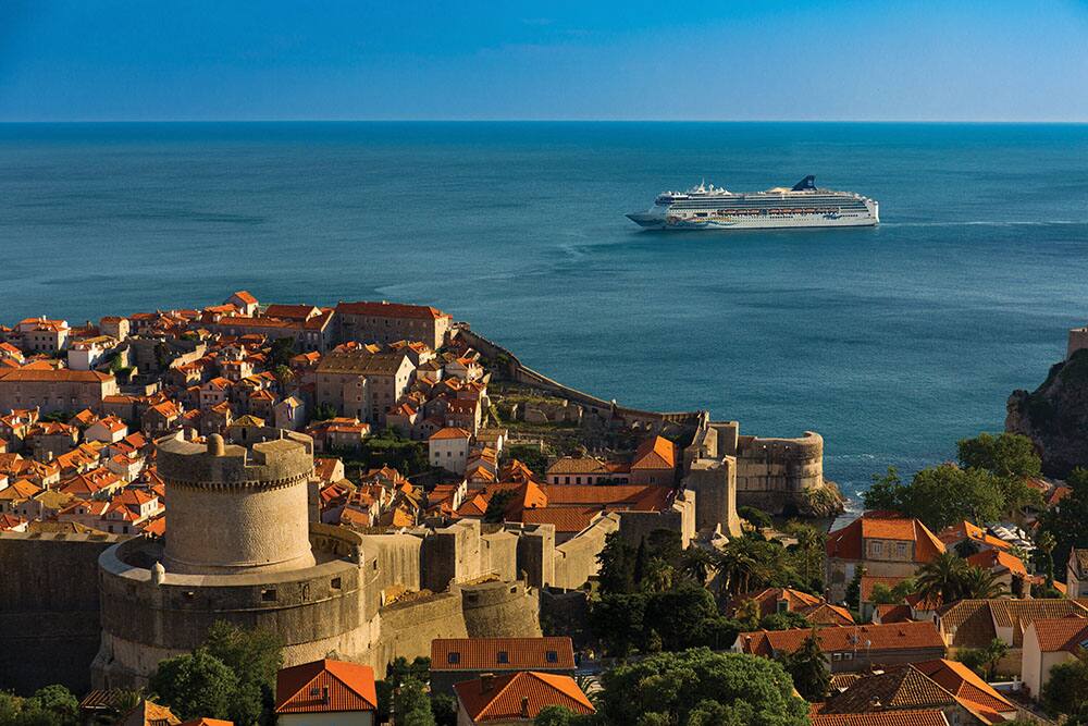Cruising to Europe: 4 Top Itineraries with Norwegian